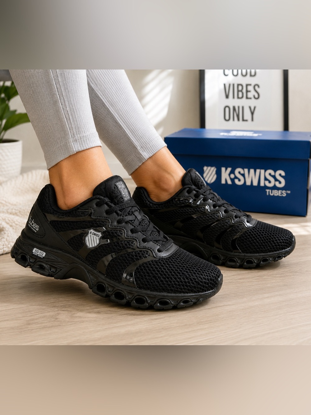 K Swiss Tubes Comfort 200 Women’s Wide EE Black Size 7 Athletic Trainers